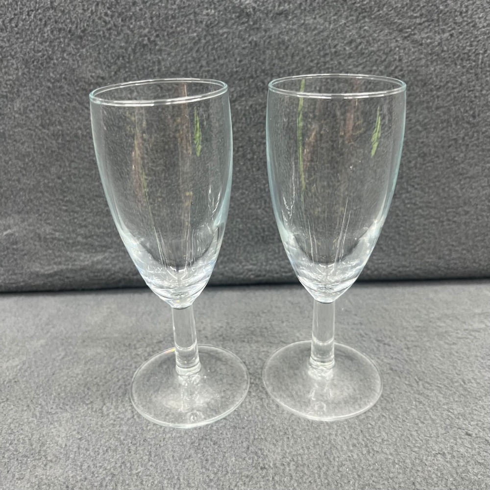 Set of 2 Elegant‎ Wine Glasses Small Cordial Glasses Barware Drinkware - Picture 2 of 6
